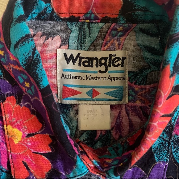 Wrangler VINTAGE Western Floral Shirt - Picture 8 of 15